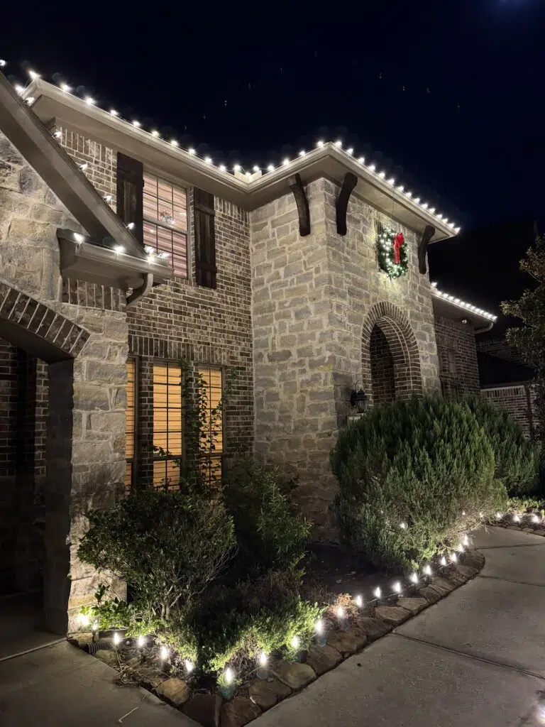 View christmas light installation project in Riverside
